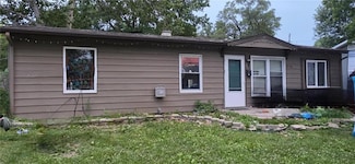 2716 S 52nd St, Kansas City, KS 66106