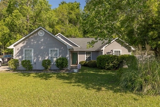 205 Millcreek Dr, Saint Marys, GA 31558