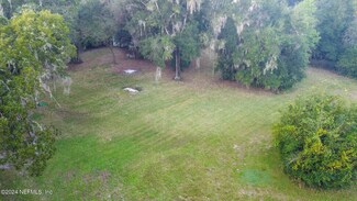 130 Huron Ave, Satsuma, FL 32189
