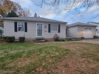 694 E Park Ave, Barberton, OH 44203