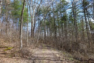 30600 YMcA Camp Rd, Tippecanoe, OH 44699
