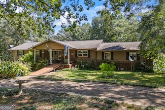 329 Riverbend Dr, Royston, GA 30662