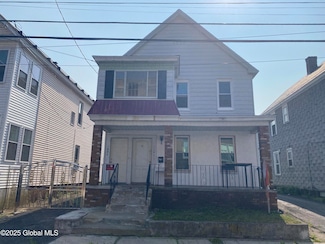 1092 Webster St, Schenectady, NY 12303