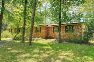 1313 Allison Way Dr, Waynesboro, MS 39367