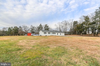 92 Mccarty Rd, Fredericksburg, VA 22405