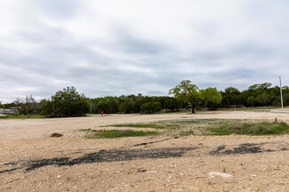 3305 Shelton Dr Unit 2, Kerrville, TX 78028