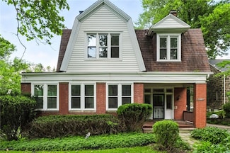 2027 William Penn Hwy, Pittsburgh, PA 15221