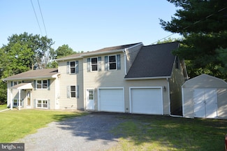 11495 Fisher Dr, Greencastle, PA 17225