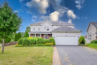 704 Danielle Ct, Naperville, IL 60565