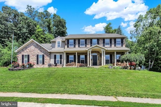 119 Farmington Dr, York, PA 17407