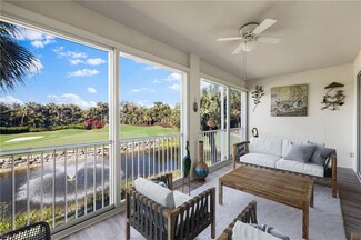 2150 Aberdeen Ln Unit 7-202, Naples, FL 34109