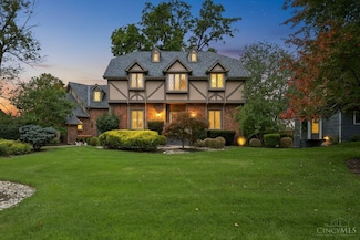 9036 Symmes Ridge Ln, Loveland, OH 45140