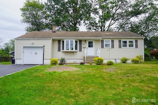 51 Vera St, Piscataway, NJ 08854