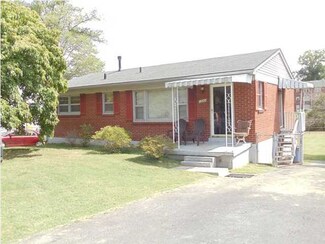 13023 Meadowlawn Dr, Louisville, KY 40272