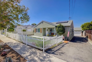 10951 Whitegate Ave, Sunland, CA 91040