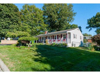 8 Redwood Dr, Cumberland, RI 02864