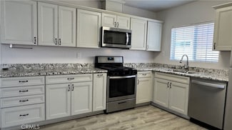 10523 Hayvenhurst Ave, Granada Hills, CA 91344