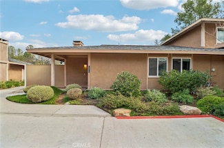 28512 Conejo View Dr, Agoura Hills, CA 91301