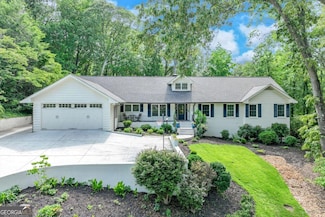 1685 Valley Rd NE, Gainesville, GA 30501