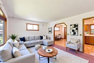 5391 Cottage Ave, Saint Paul, MN 55110