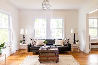 27 Valley Rd Unit 29, Milton, MA 02186