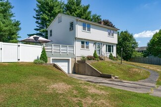 3 Applewood Cir, Easthampton, MA 01027