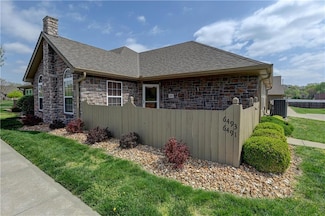 6491 N Circle Dr, Kansas City, MO 64118