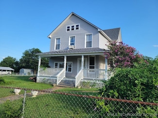 70 E Washington Ave, Krebs, OK 74554