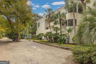 548 Oglethorpe Ave Unit 11, Saint Simons Island, GA 31522