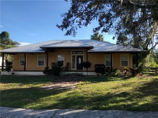 7755 Riverside Dr, Punta Gorda, FL 33982