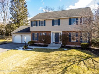 34 Traditional Ln, Albany, NY 12211
