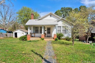414 Berry St, Chase City, VA 23924