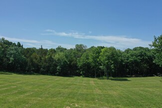 7 The Bluffs, Holts Summit, MO 65043