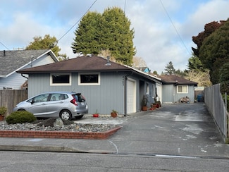 4483 Excelsior Rd, Eureka, CA 95503