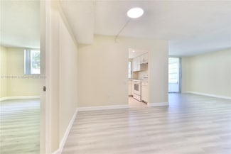 9401 Lime Bay Blvd Unit 215, Tamarac, FL 33321