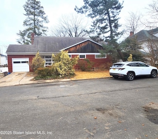 17 Carolina Place, Staten Island, NY 10314