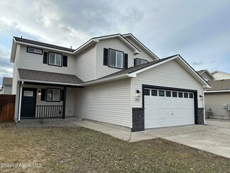 7449 Bedford Ln, Coeur D'Alene, ID 83815