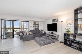 900 N Stafford St Unit 2223, Arlington, VA 22203