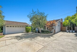 27132 Indian Peak Rd, Rancho Palos Verdes, CA 90275