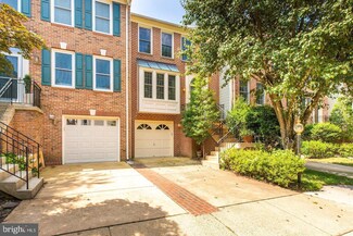 2052 Meadow Springs Dr, Vienna, VA 22182