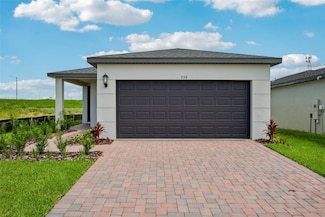 739 Dr, Haines City, FL 33844