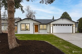 1222 S 236th Place, Des Moines, WA 98198