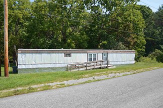 3096 Plum Creek Rd, Christiansburg, VA 24073