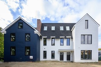27 Ashland St Unit 27R, Boston, MA 02122