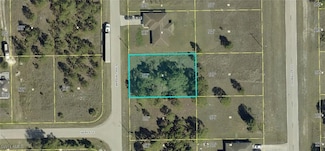 1025 Marshall Ave S, Lehigh Acres, FL 33974