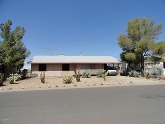 214 Peretz Cir, Morristown, AZ 85342