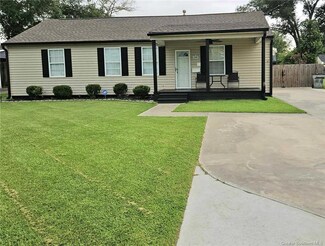 3820 Vanderbilt St, Lake Charles, LA 70607