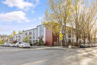 3661 Phinney Ave N Unit 407, Seattle, WA 98103