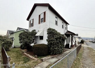 502 N Hyde Park Ave, Scranton, PA 18504