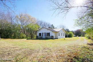 182 County Road 900, Etowah, TN 37331